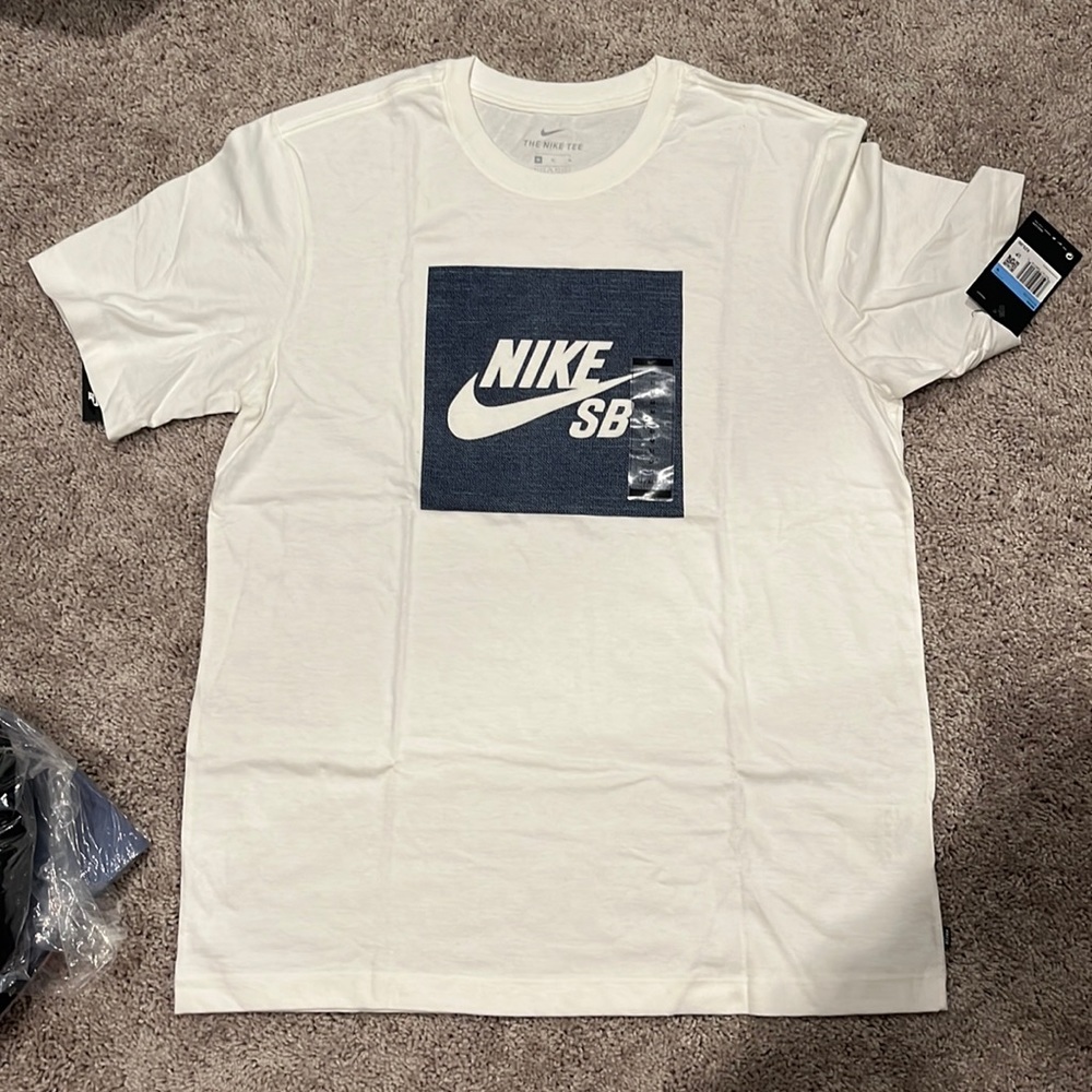 Mens NikeSB Tshirt